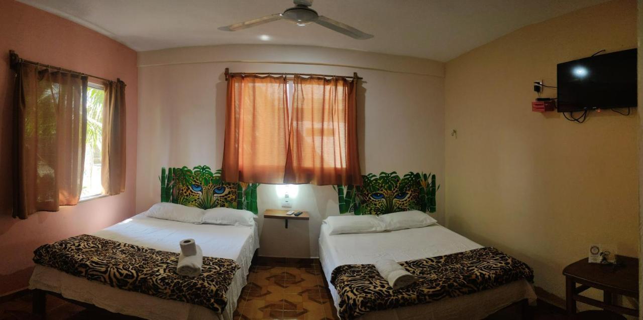 Casona Del Negro Aguilar Hotel Valladolid  Eksteriør billede